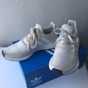 Adidas Swift Run tennis shoes
